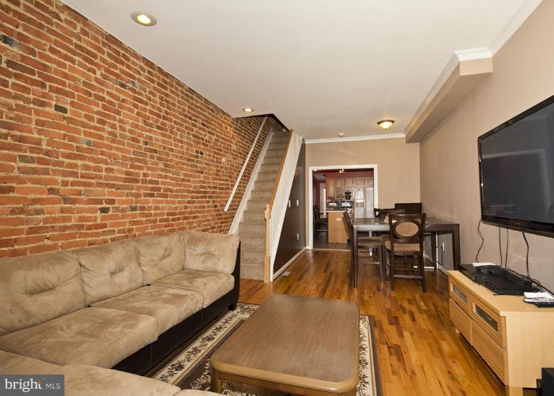 FEDERAL HILL HISTORIC DISTRICT - Residential Lease