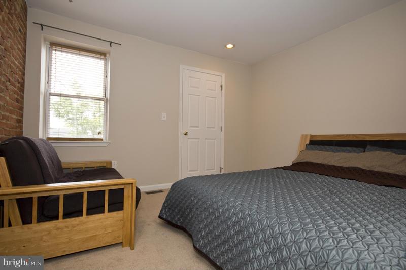 FEDERAL HILL HISTORIC DISTRICT - Residential Lease