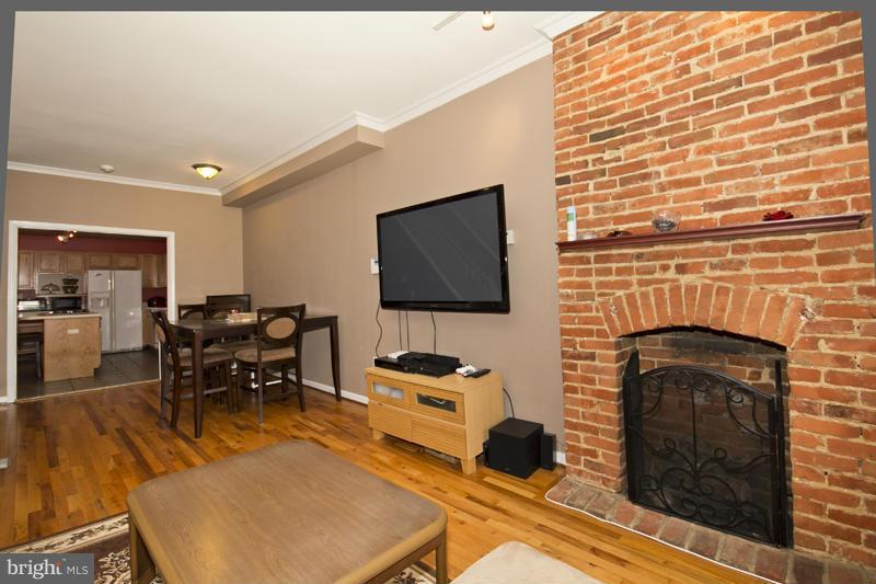 FEDERAL HILL HISTORIC DISTRICT - Residential Lease