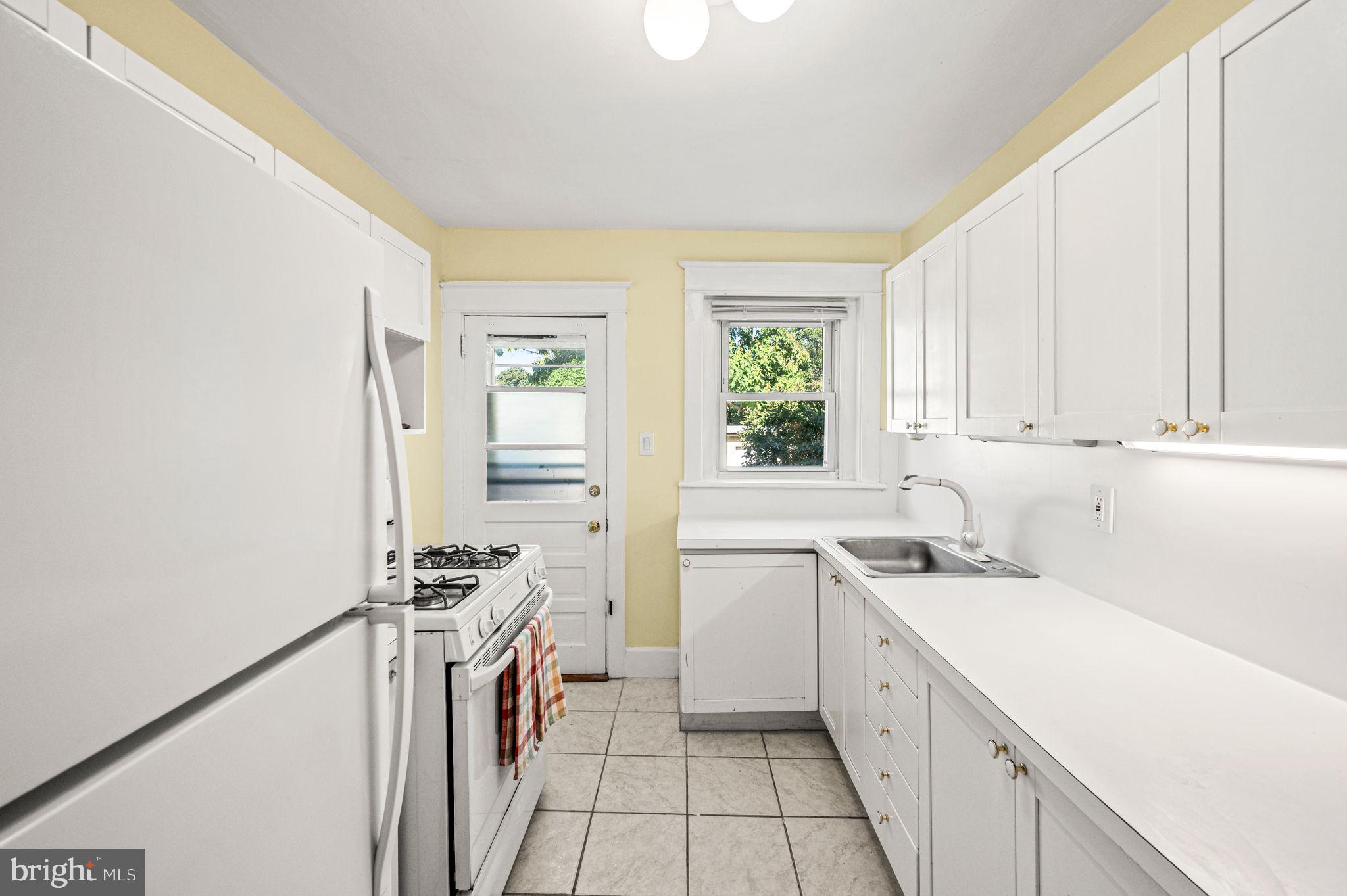 GLENSIDE - Residential