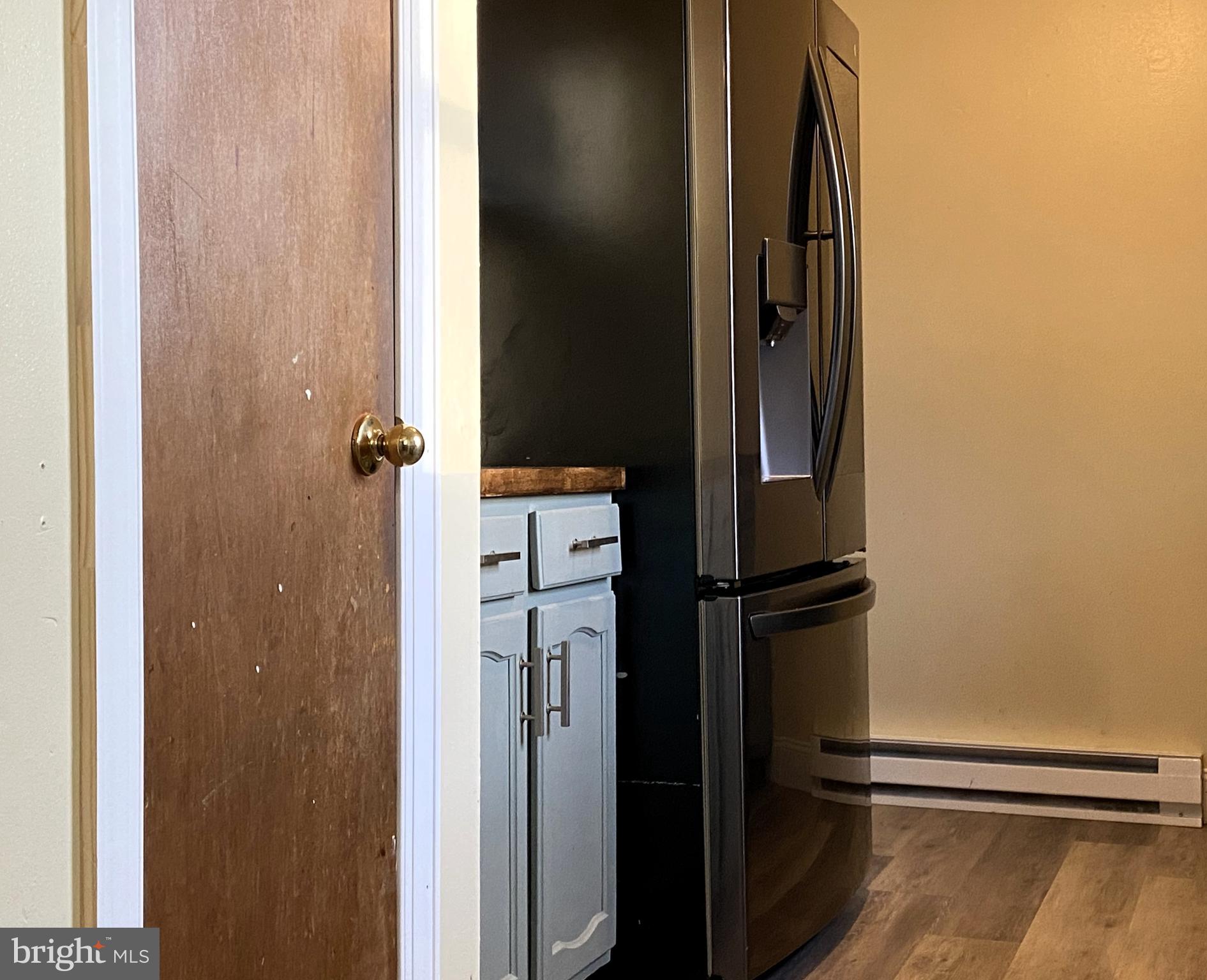 CRESAPTOWN - Residential