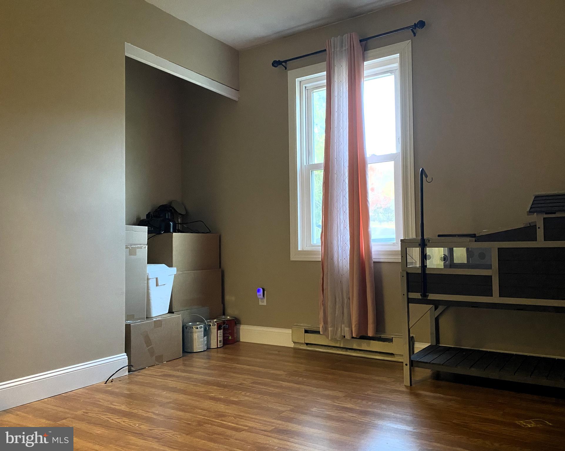 CRESAPTOWN - Residential