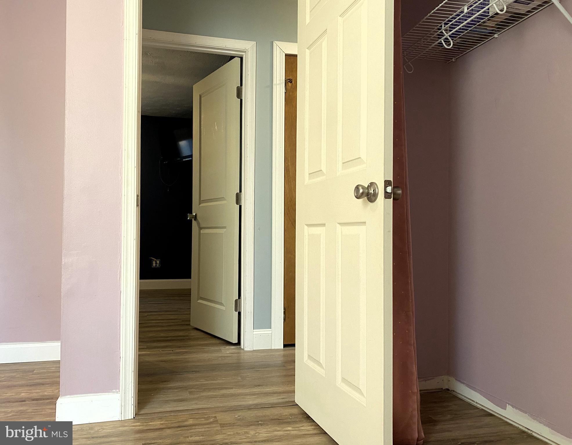 CRESAPTOWN - Residential