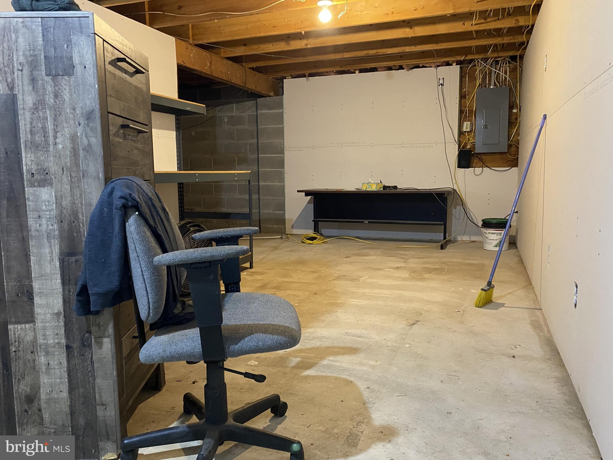 CRESAPTOWN - Residential