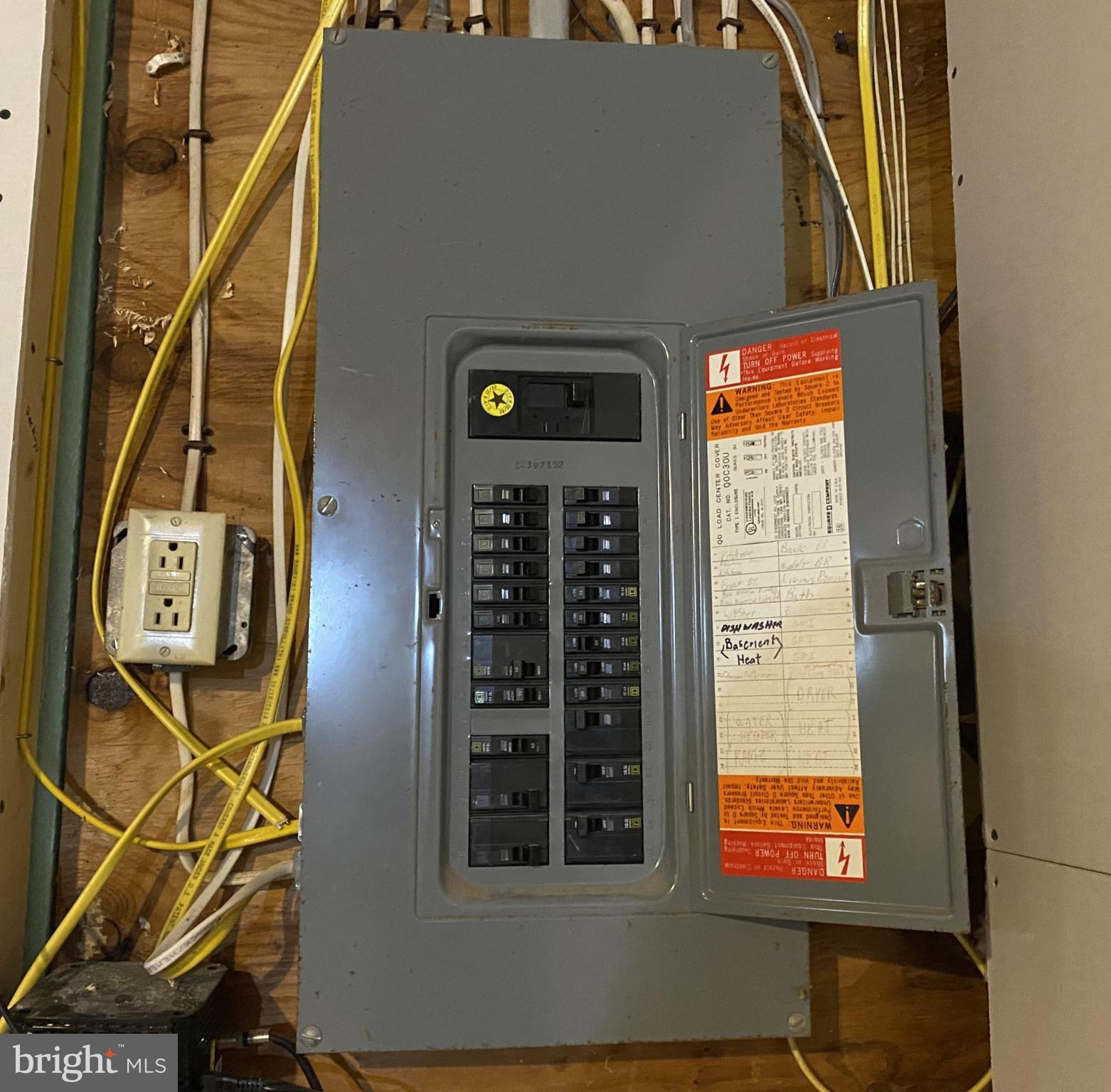 CRESAPTOWN - Residential