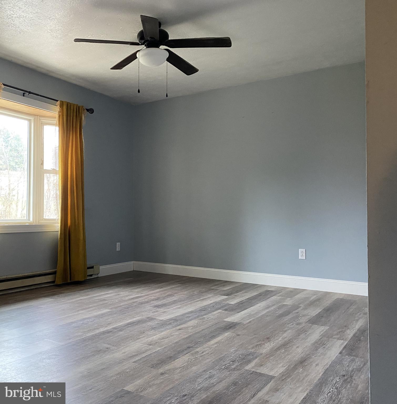 CRESAPTOWN - Residential