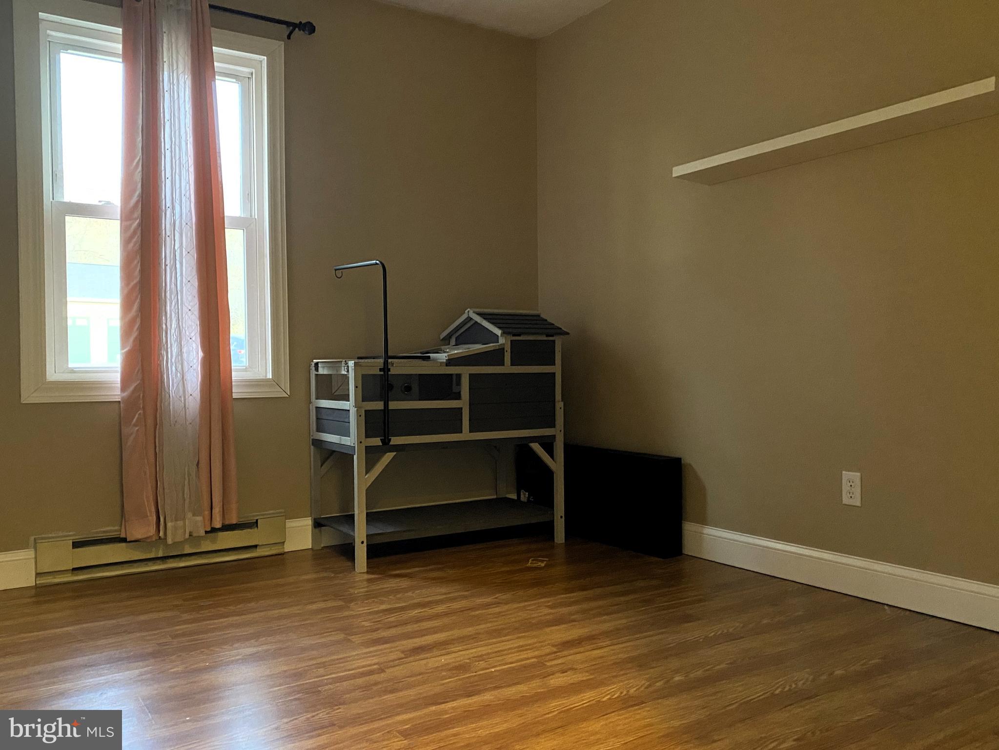 CRESAPTOWN - Residential