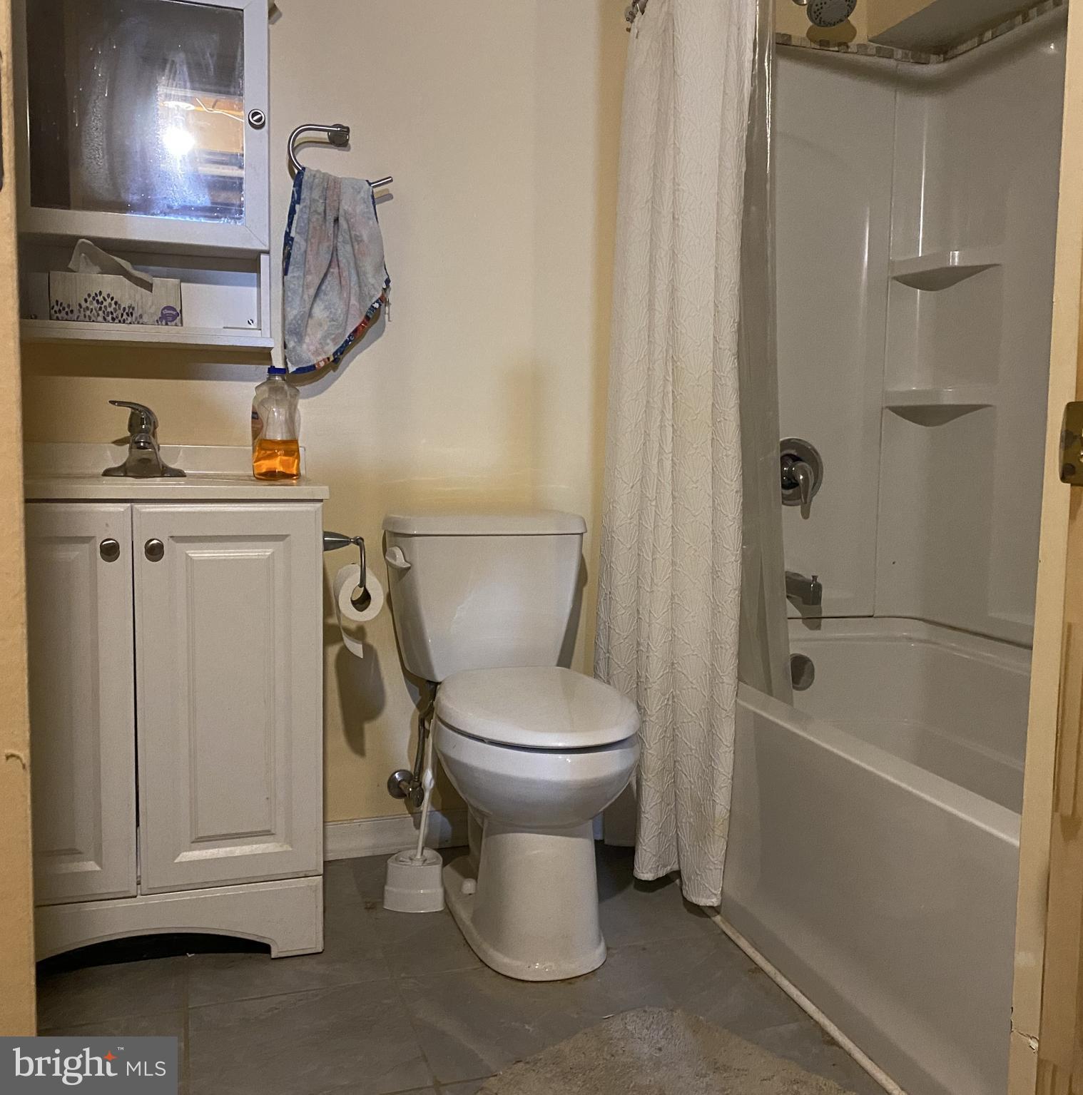 CRESAPTOWN - Residential