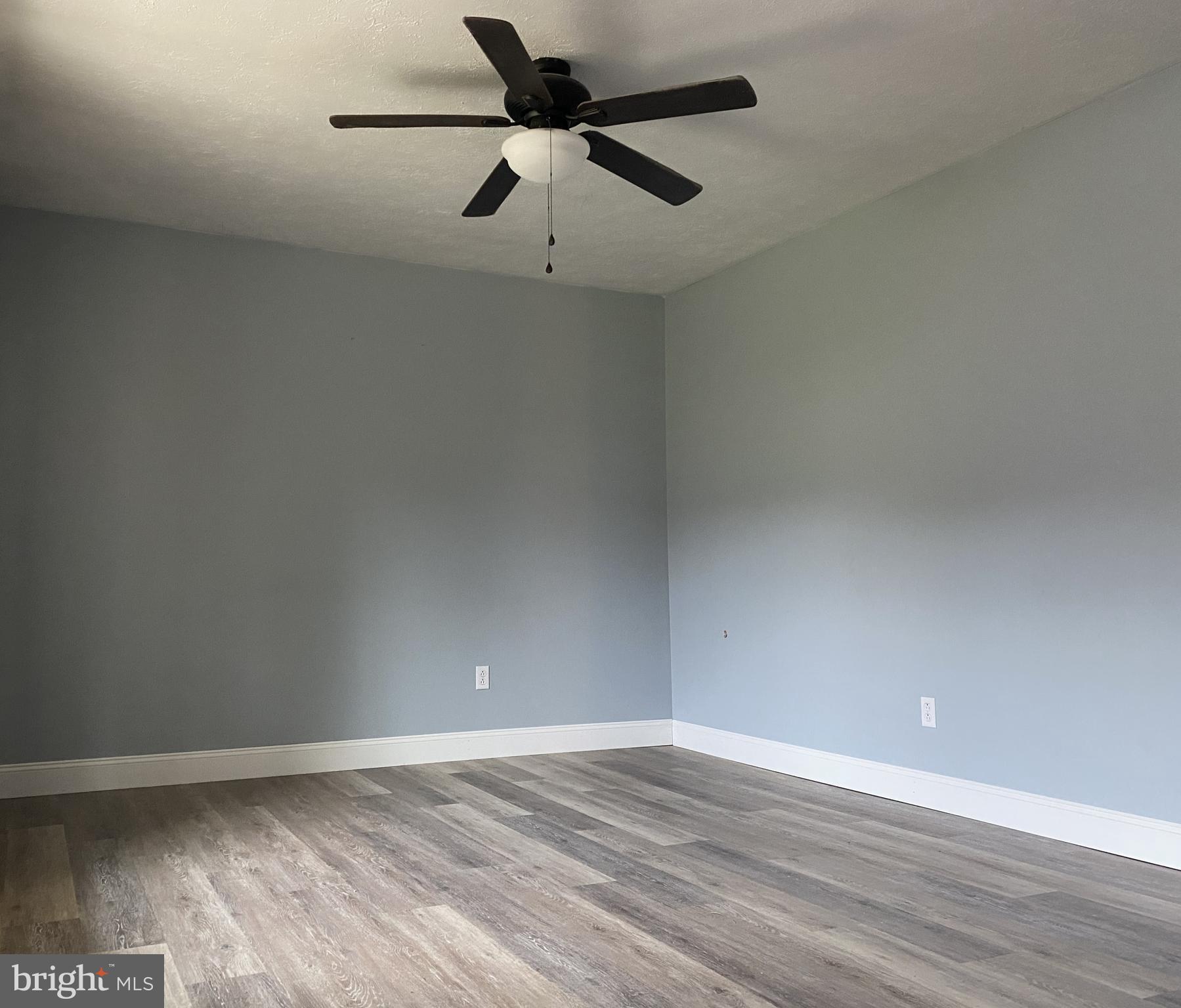 CRESAPTOWN - Residential