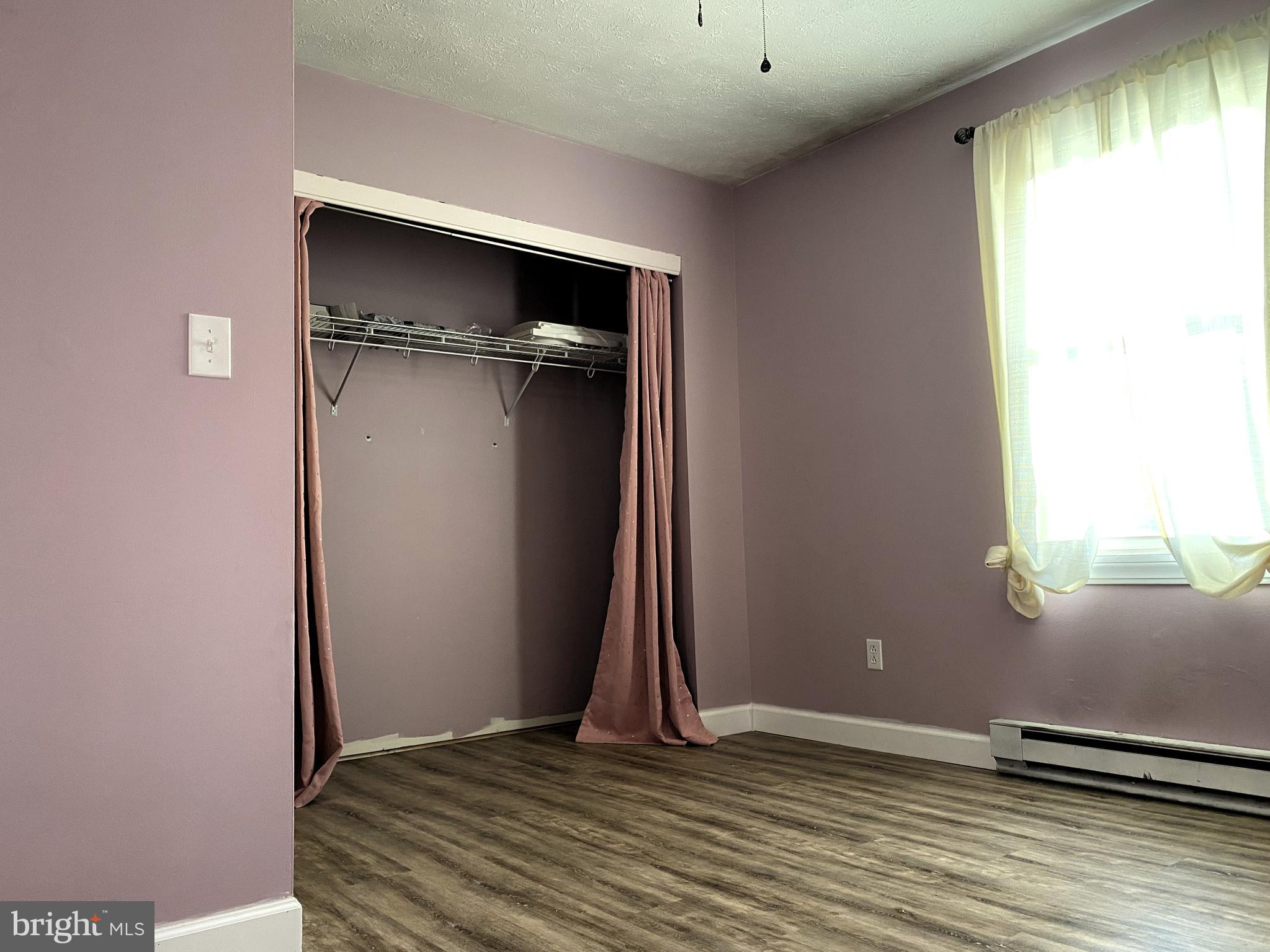 CRESAPTOWN - Residential