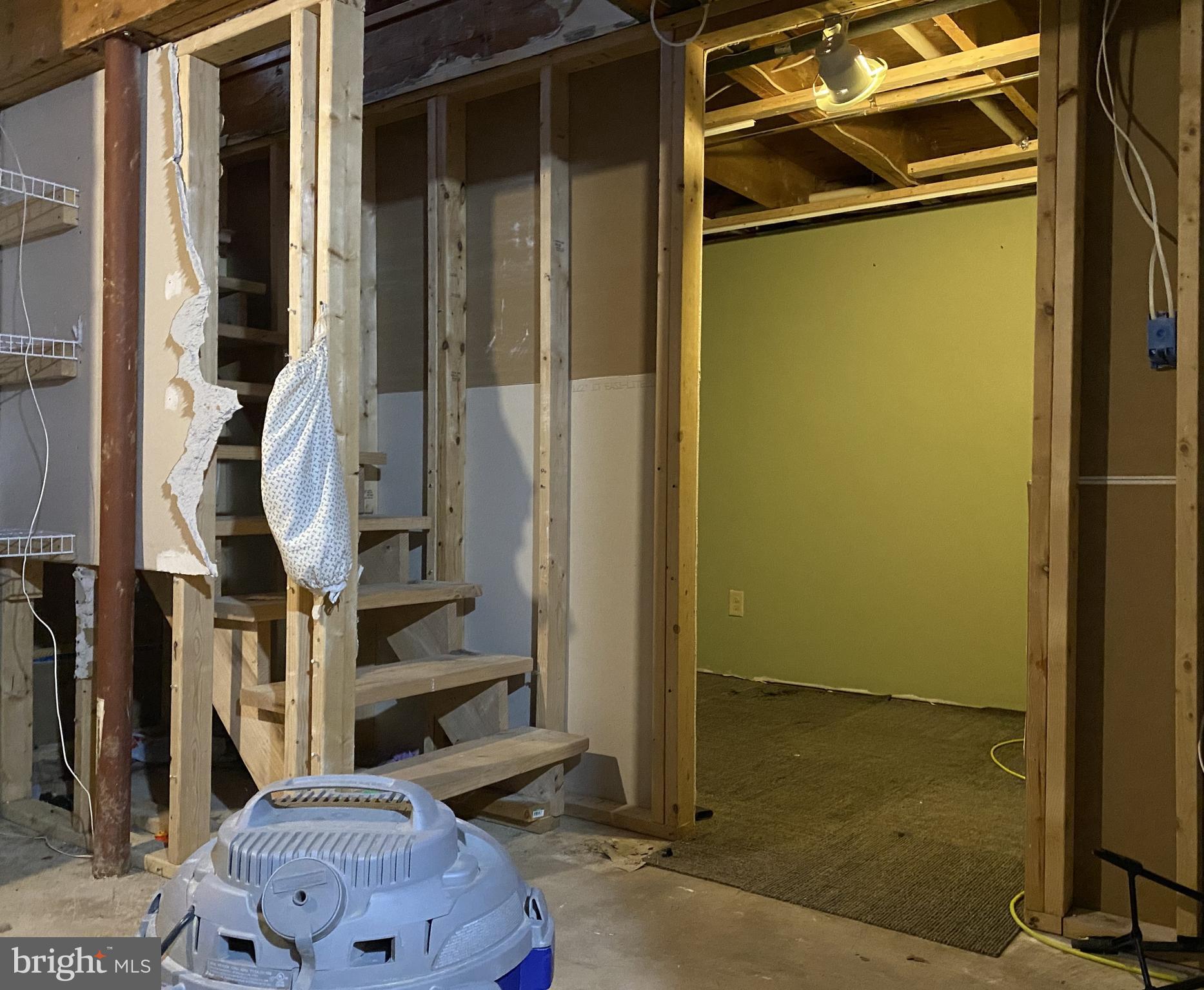 CRESAPTOWN - Residential