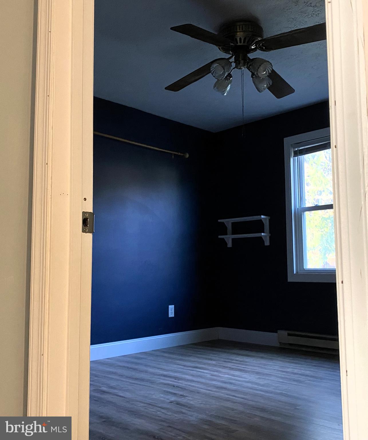 CRESAPTOWN - Residential