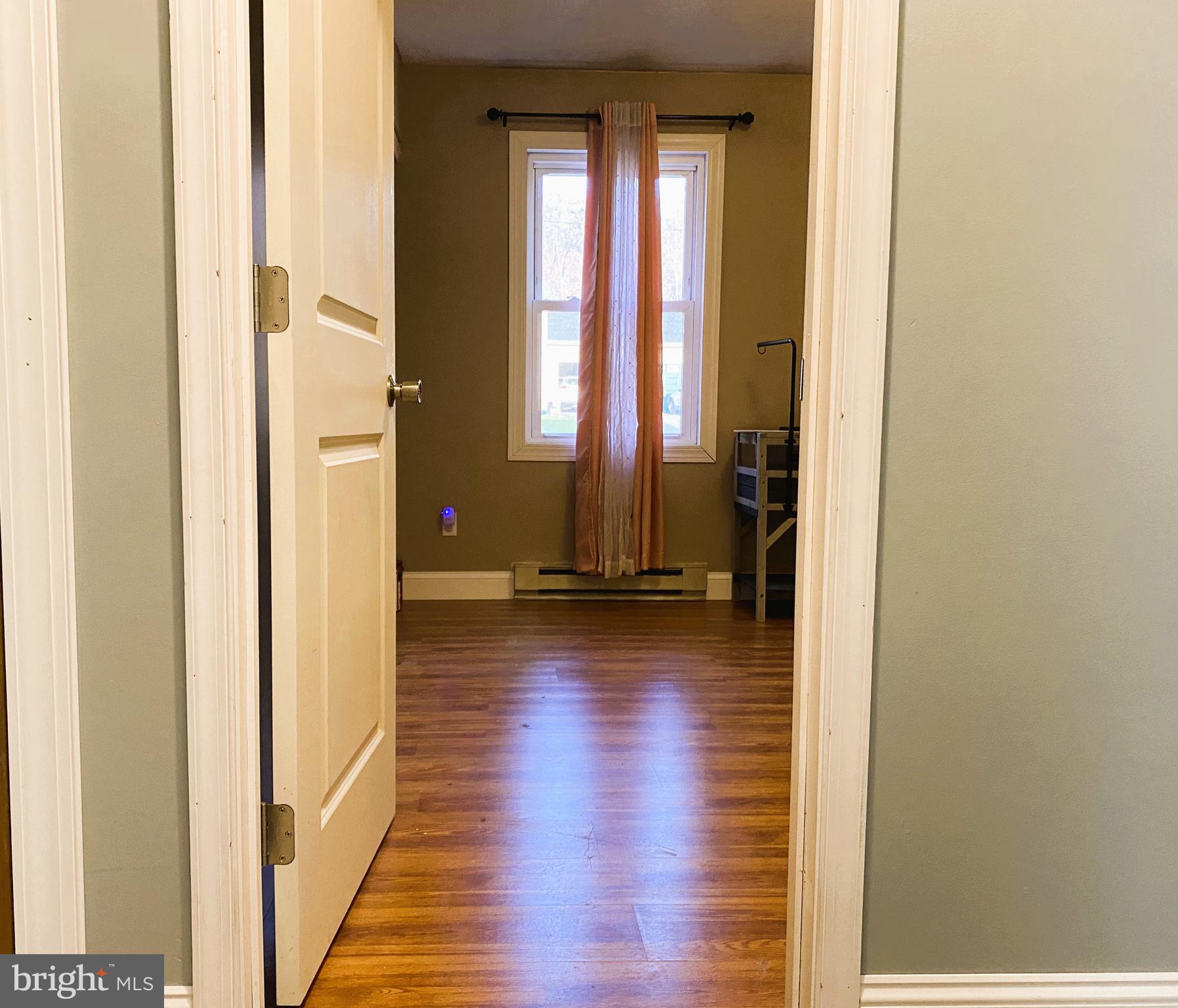 CRESAPTOWN - Residential