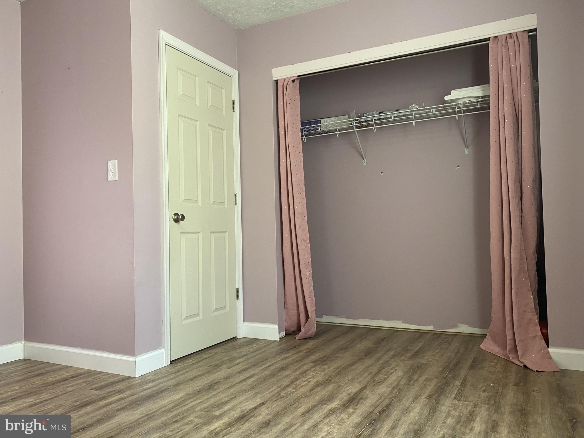 CRESAPTOWN - Residential