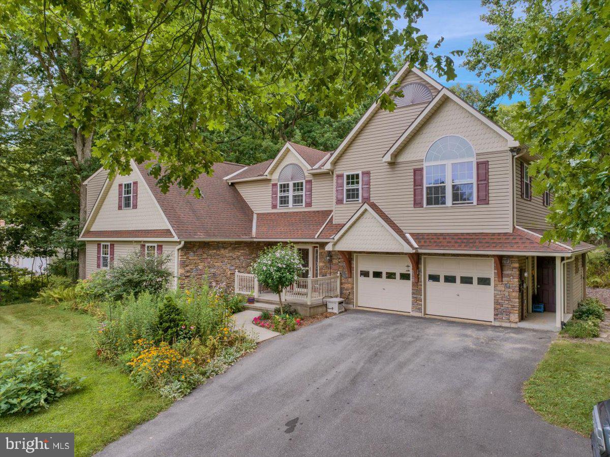 715 TEXTER MOUNTAIN ROAD