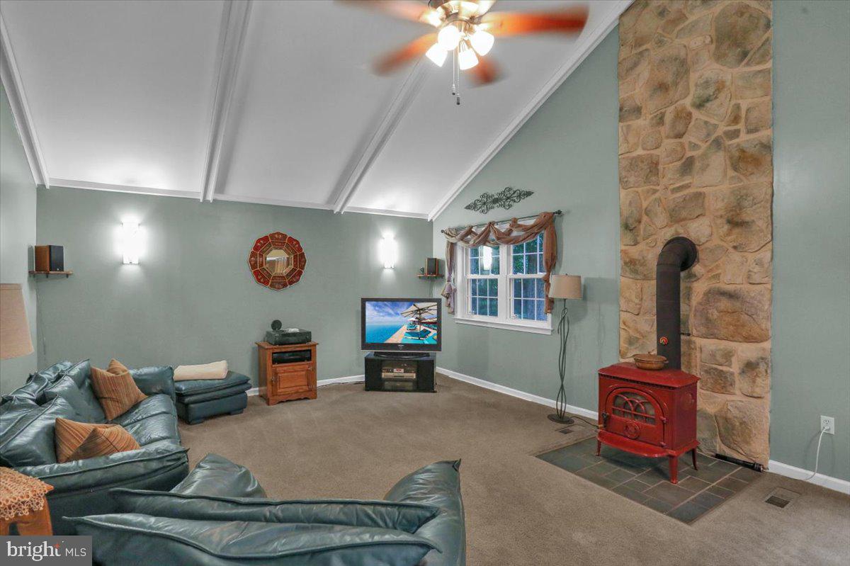 715 TEXTER MOUNTAIN ROAD