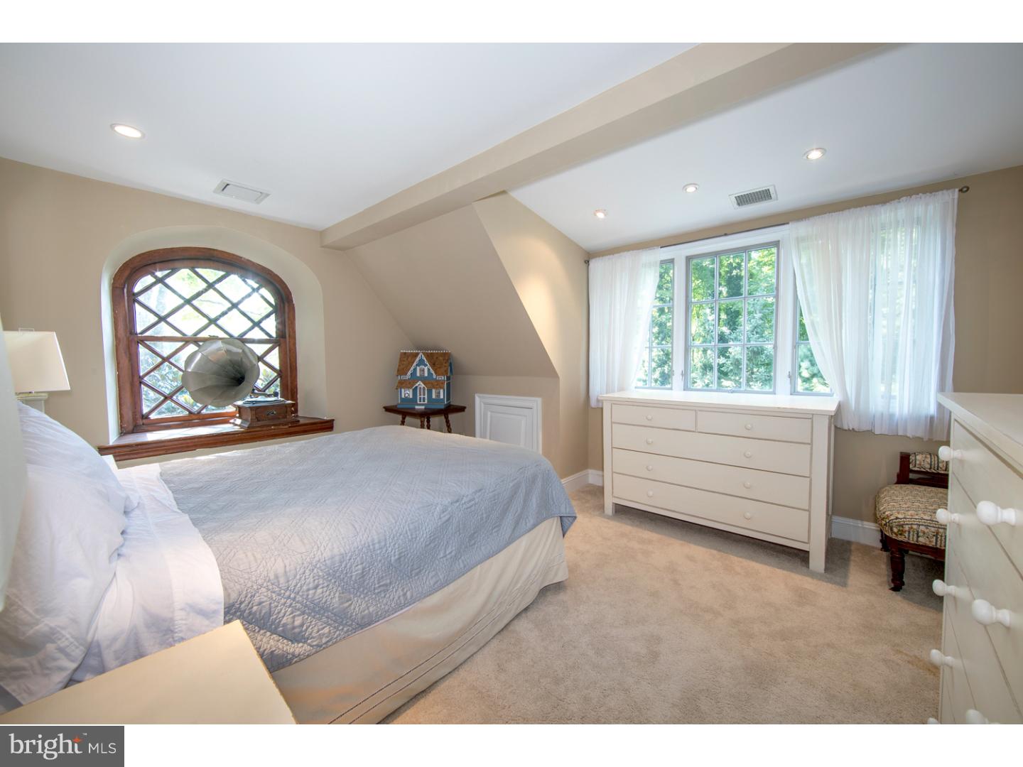 RAVENSCLIFF - Residential