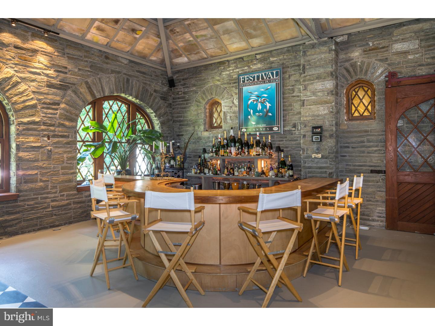 RAVENSCLIFF - Residential