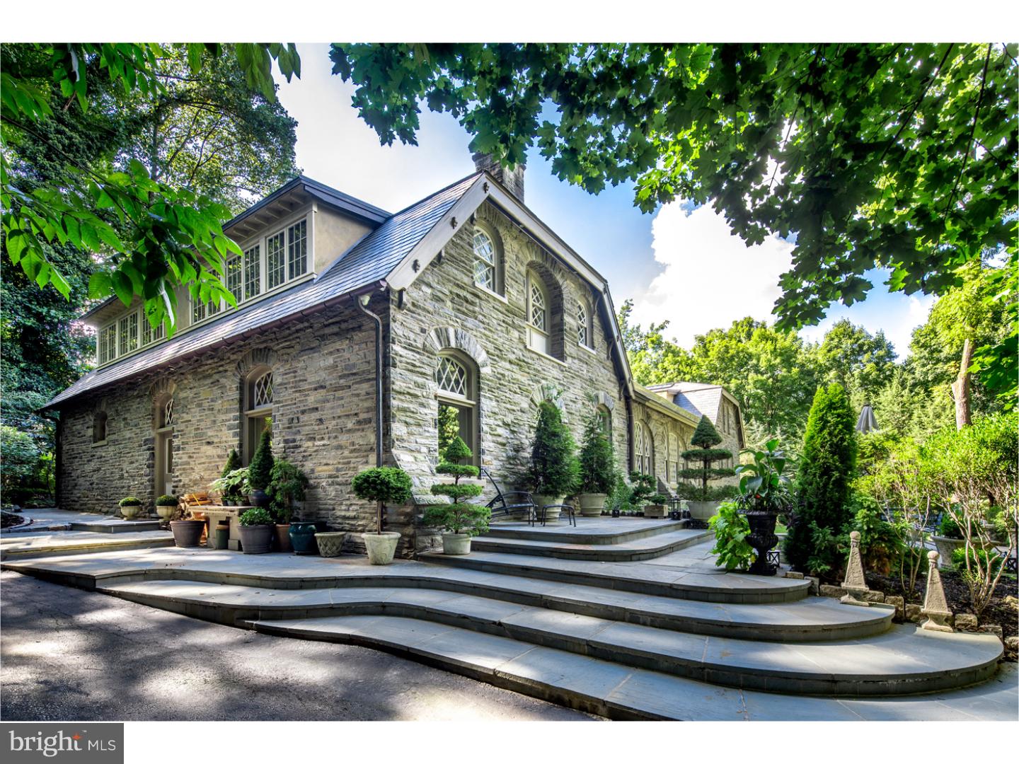 RAVENSCLIFF - Residential