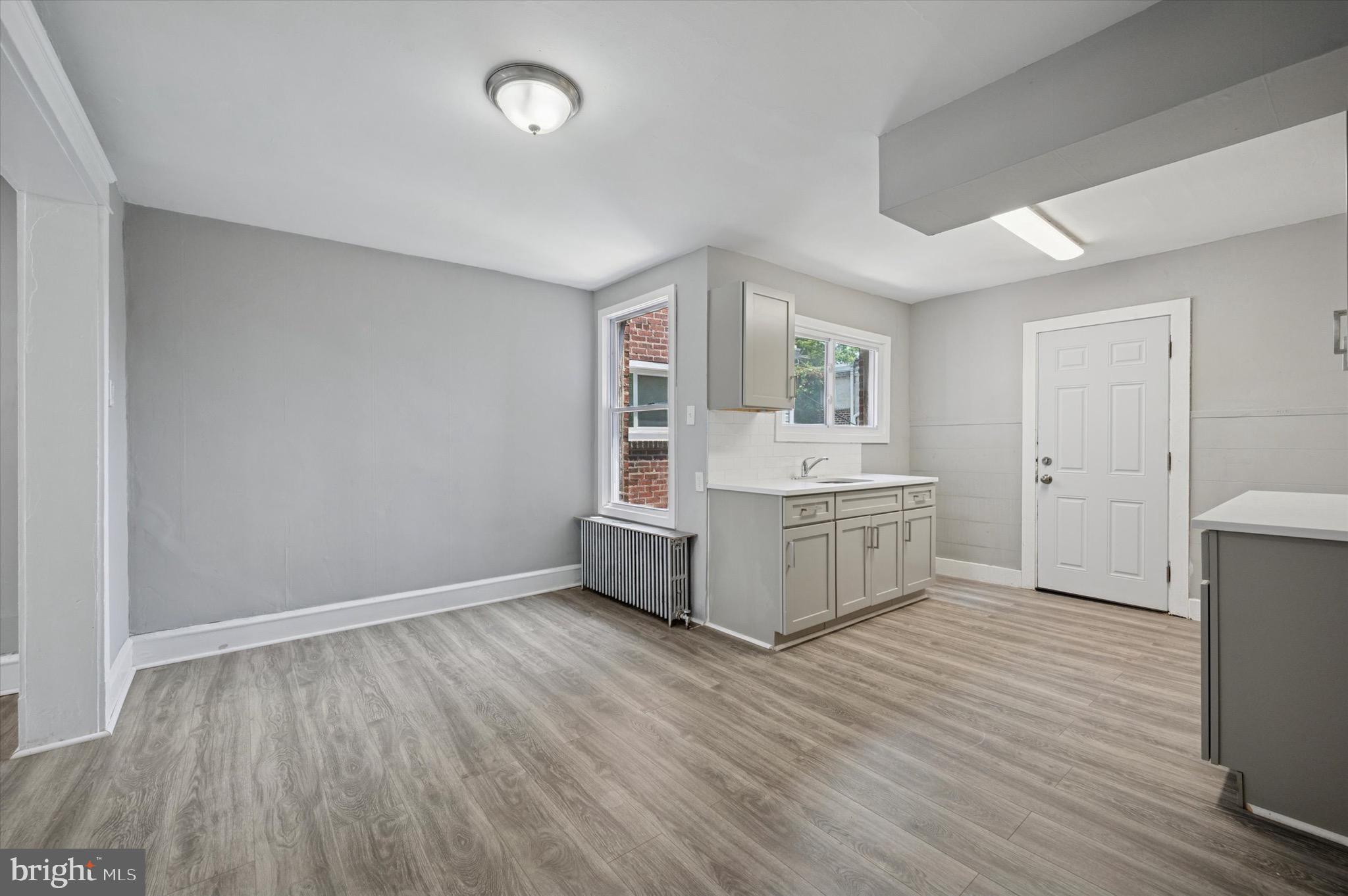 GERMANTOWN (EAST) - Residential