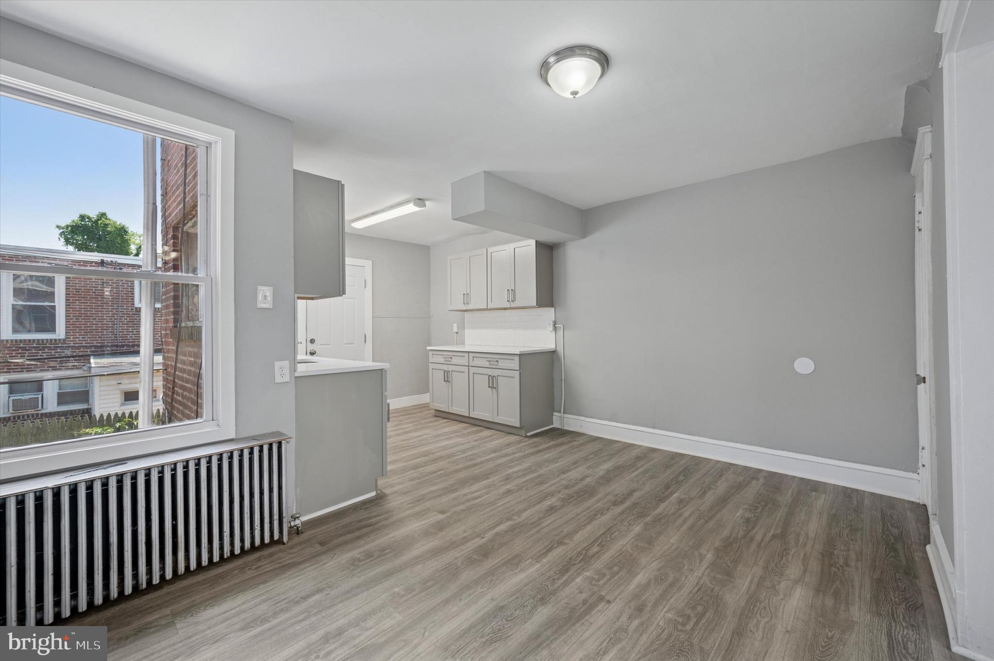 GERMANTOWN (EAST) - Residential