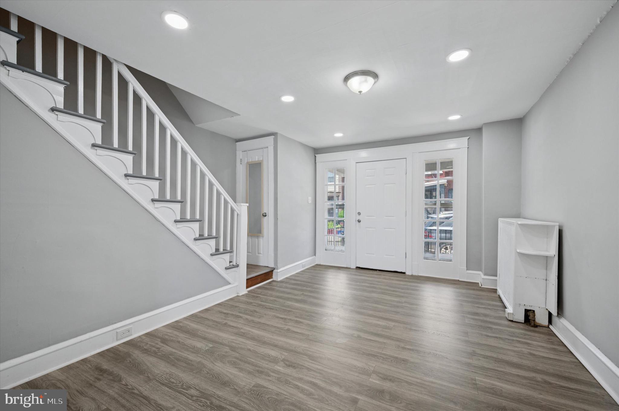 GERMANTOWN (EAST) - Residential