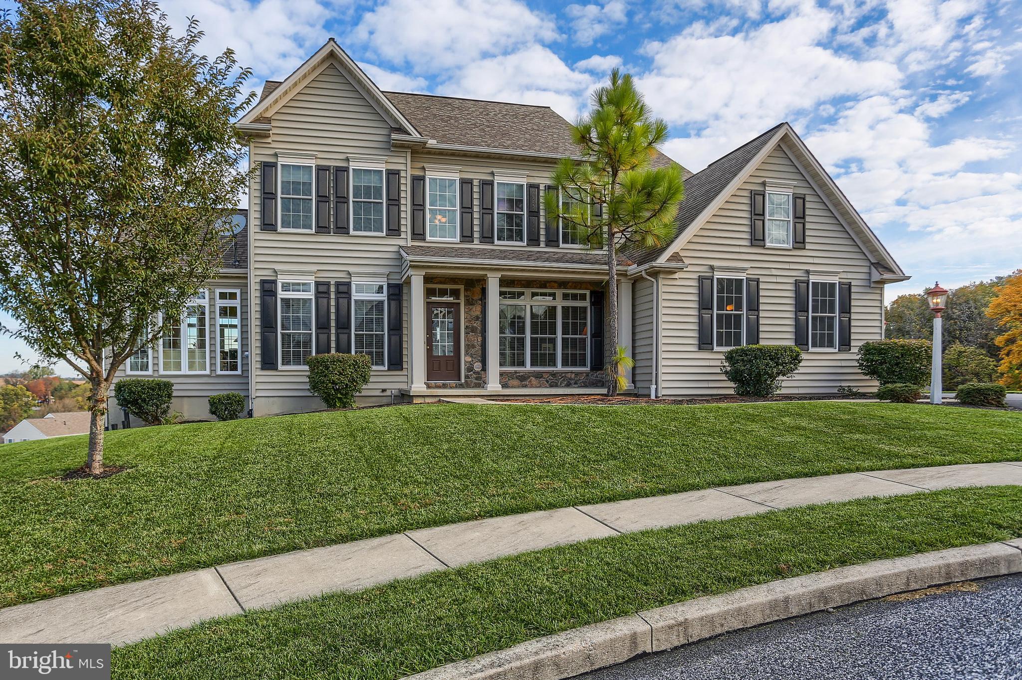 SAGE HILL - Residential