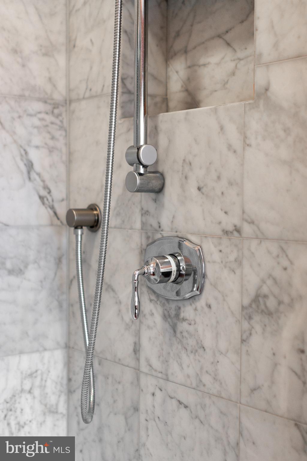 HIGHLANDS - Residential