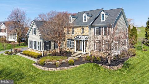 5 TRAYLOR DRIVE WEST CHESTER PA 19382