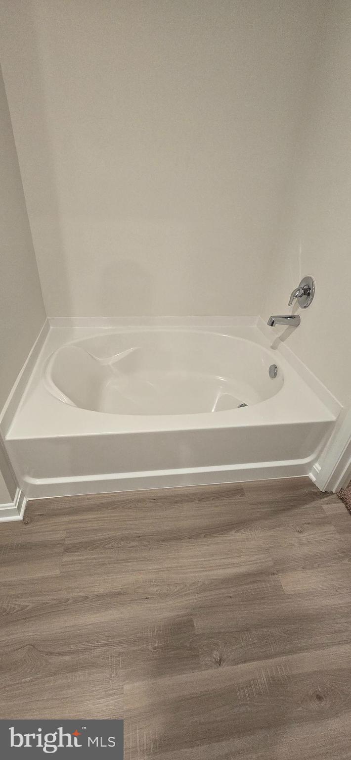 HOMEPLACE AT RIVERSIDE - Residential Lease