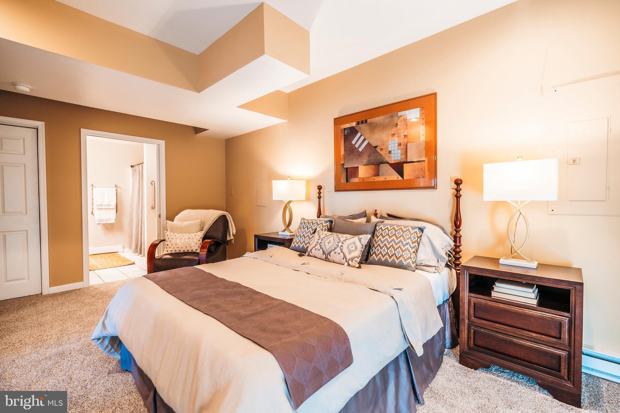 TOWAMENSING TRAILS - Residential