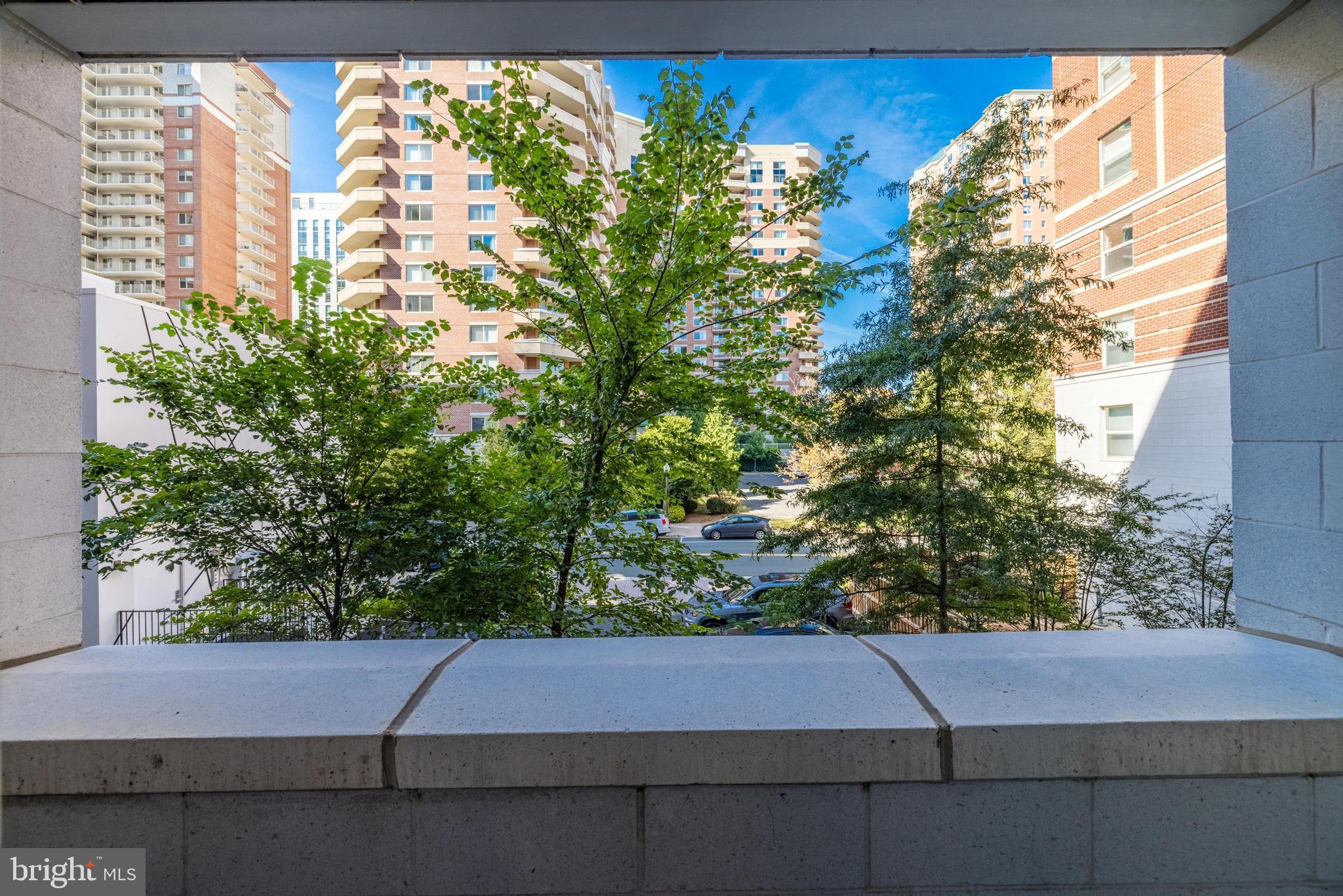 BALLSTON 880 - Residential