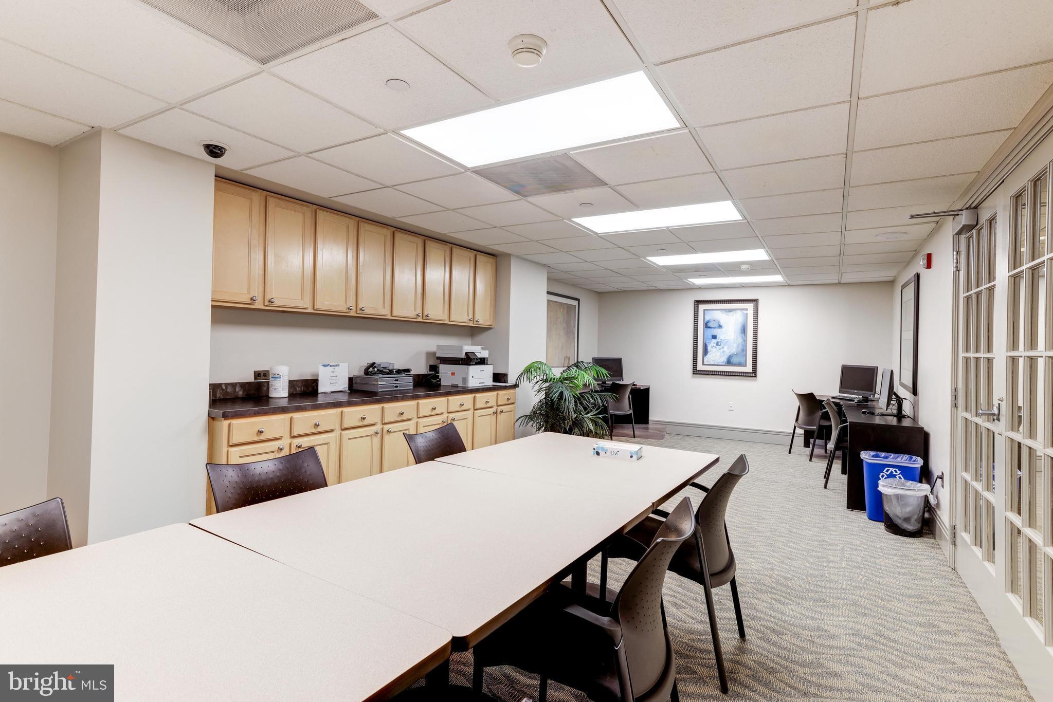 BALLSTON 880 - Residential