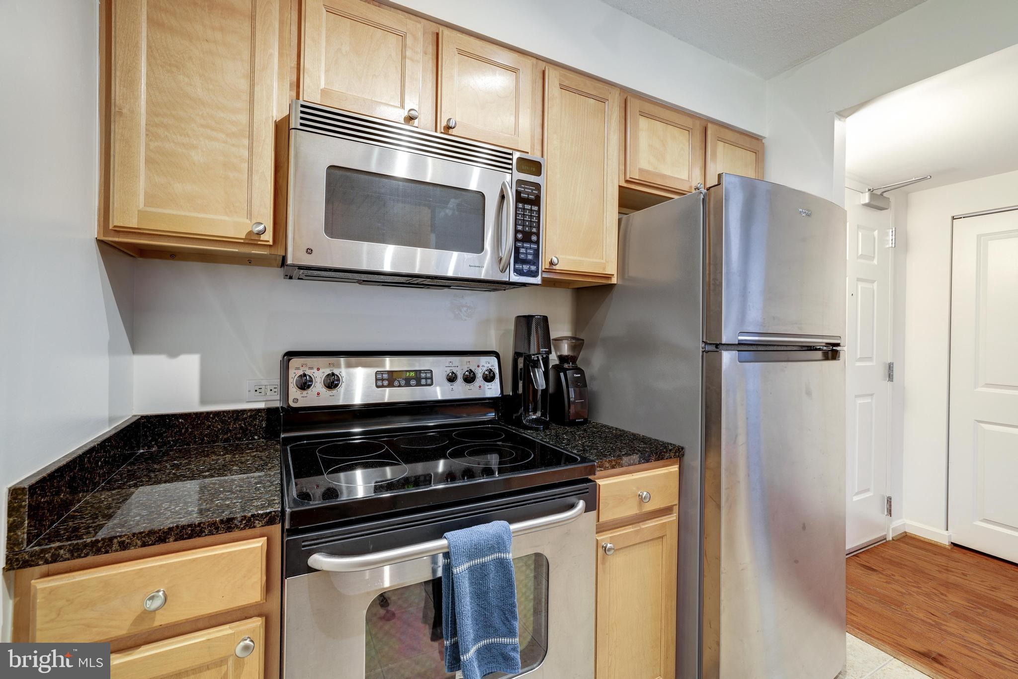 BALLSTON 880 - Residential