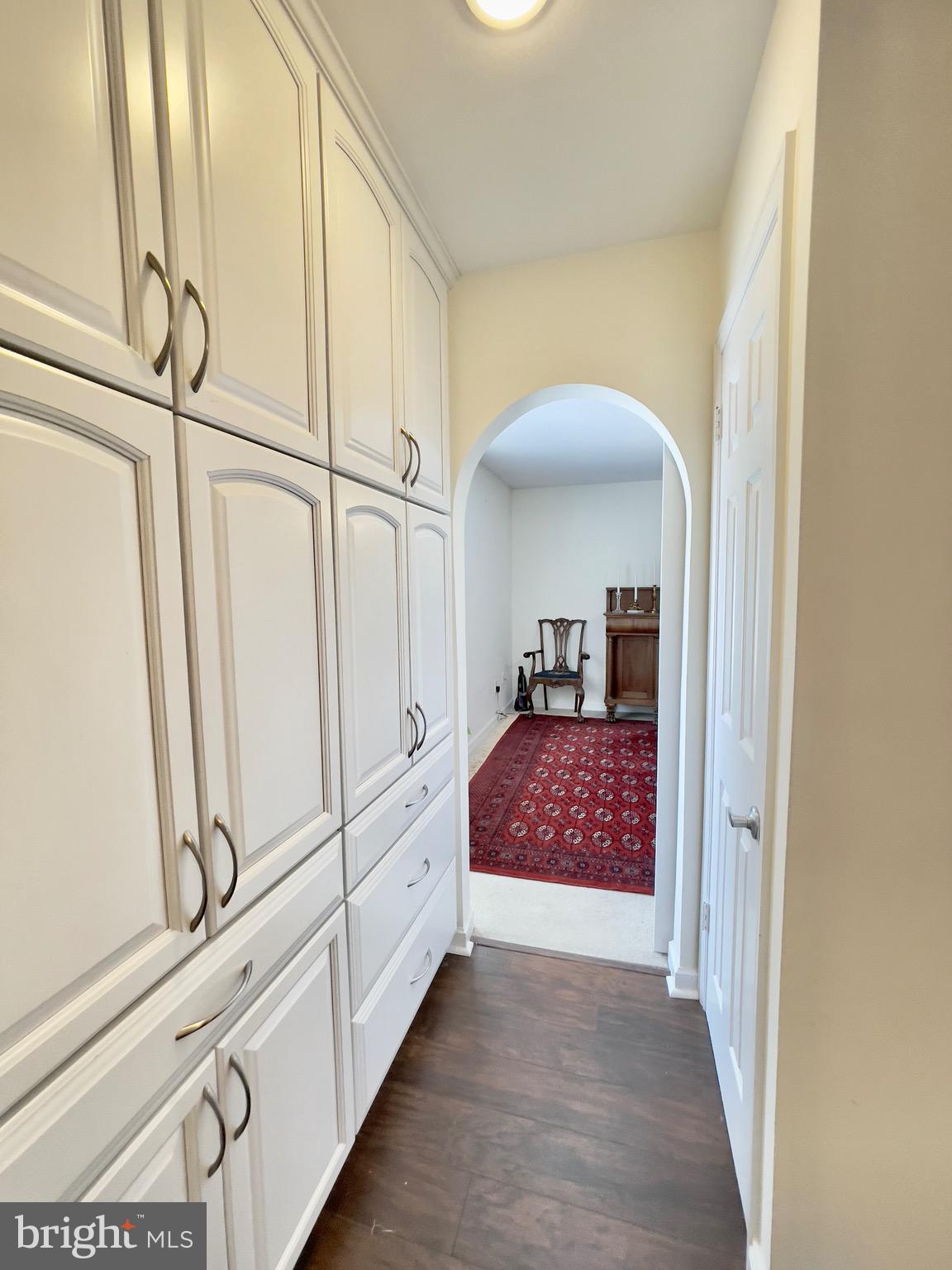 OAK KNOLL - Residential Lease