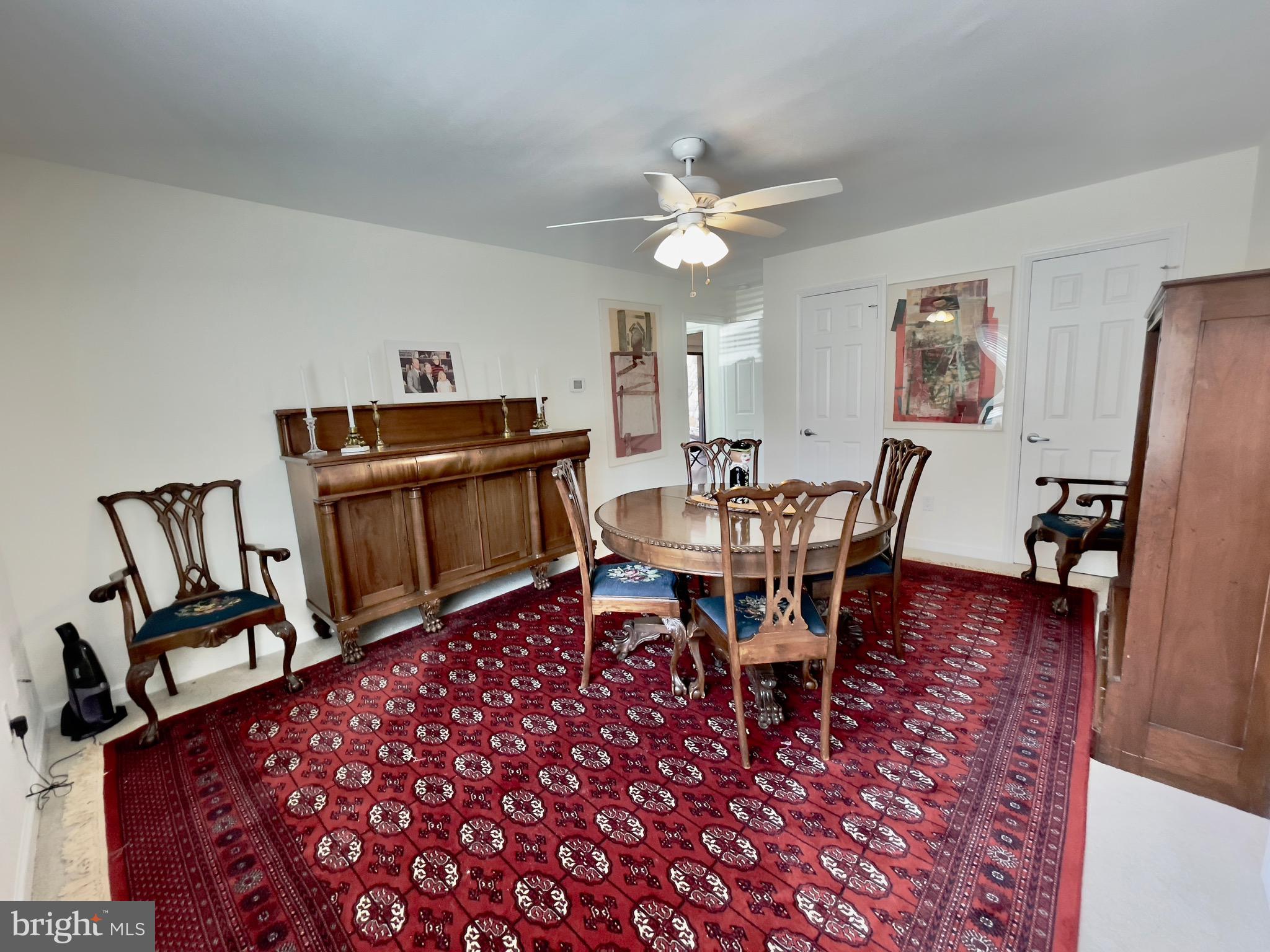 OAK KNOLL - Residential Lease