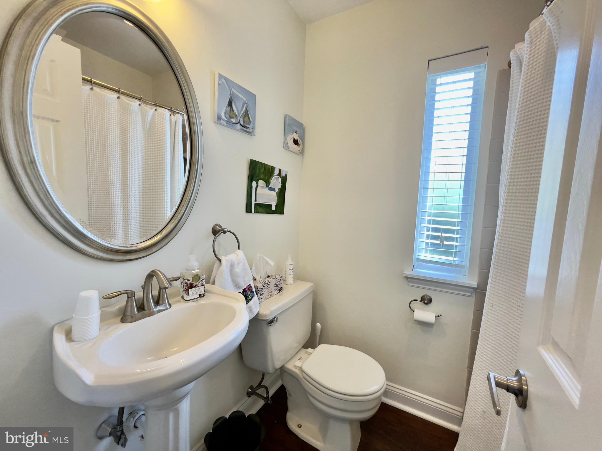 OAK KNOLL - Residential Lease