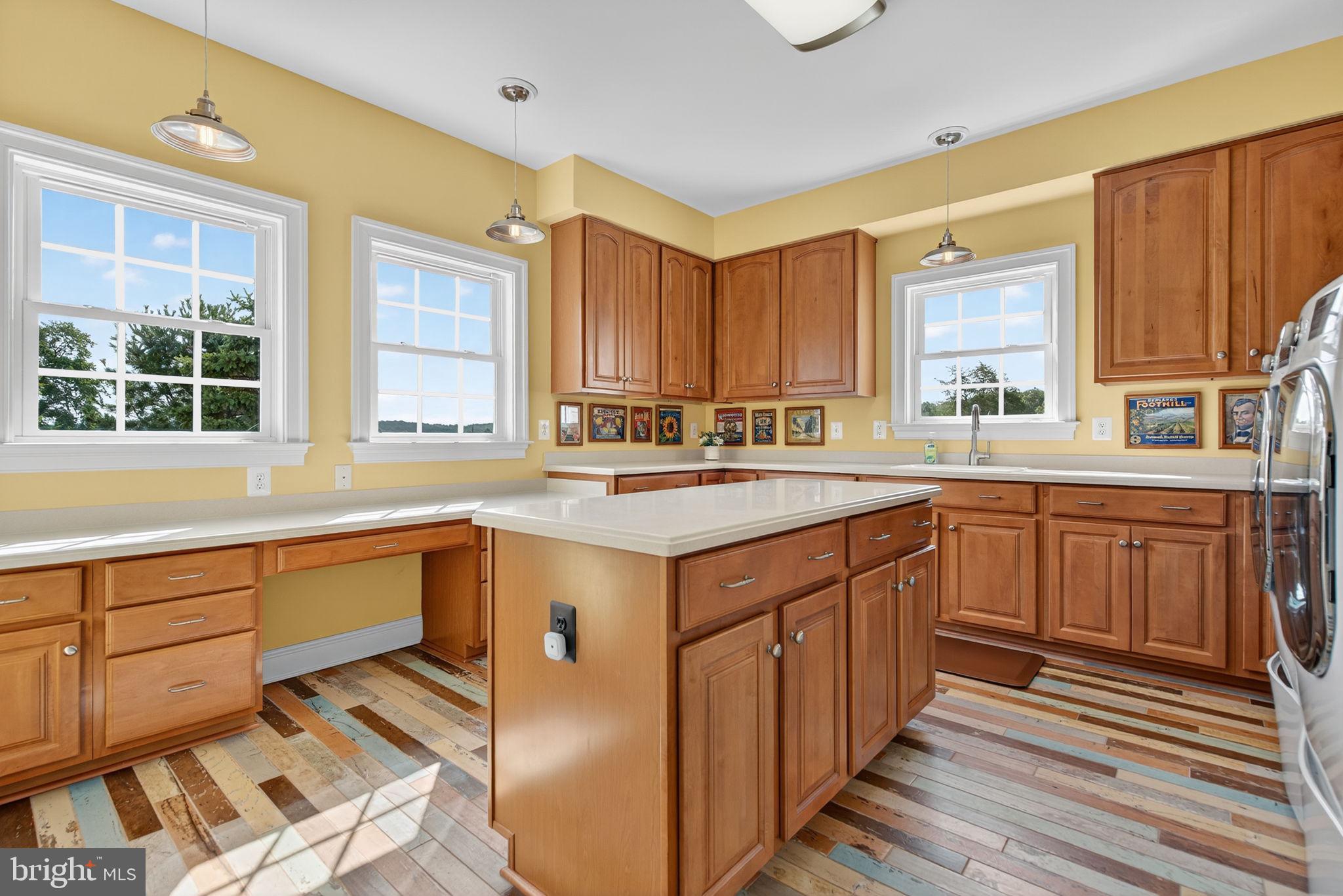 ALEXANDER LAKES - Residential