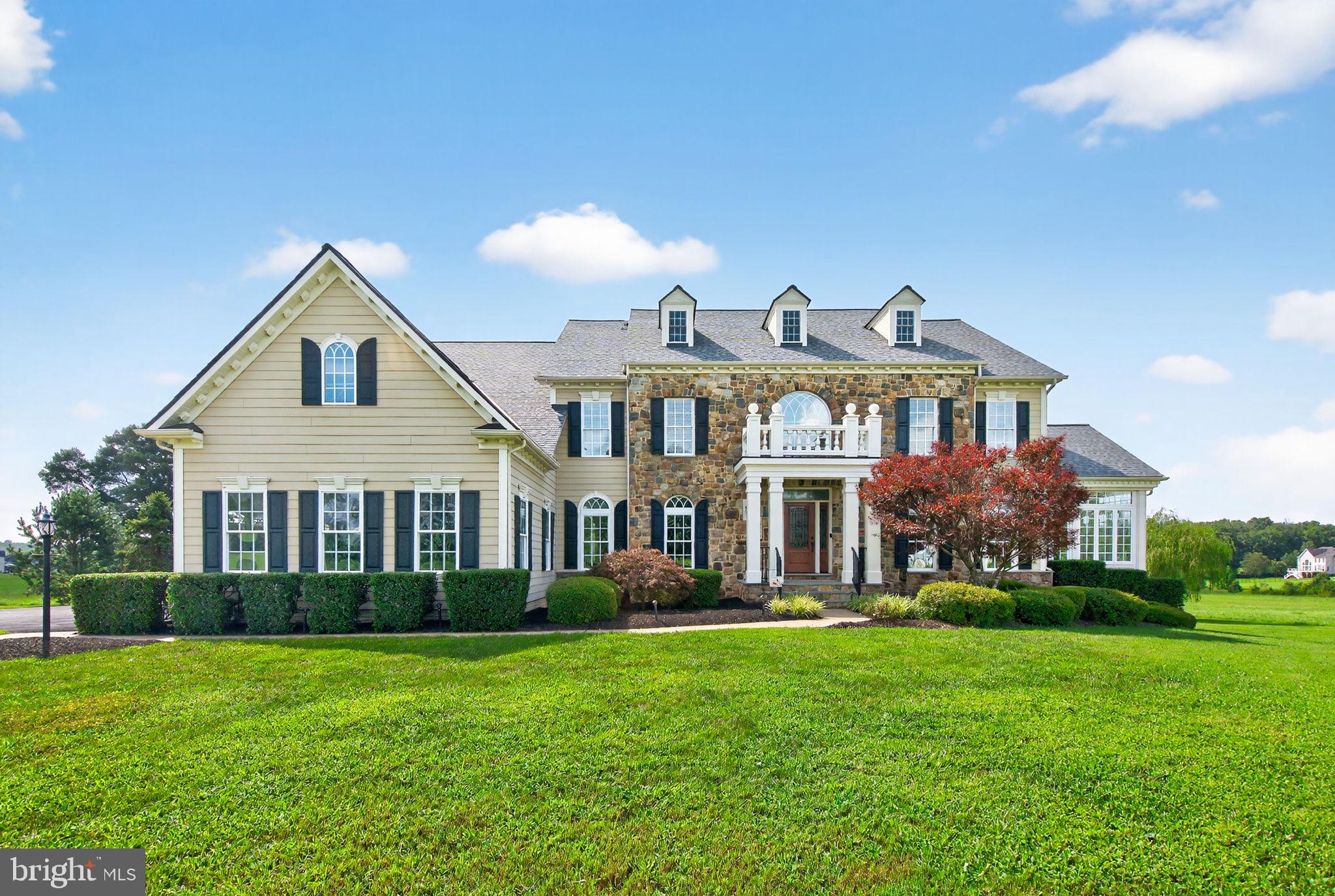 ALEXANDER LAKES - Residential