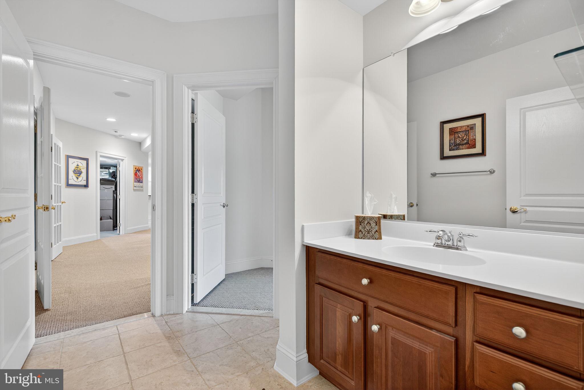 ALEXANDER LAKES - Residential