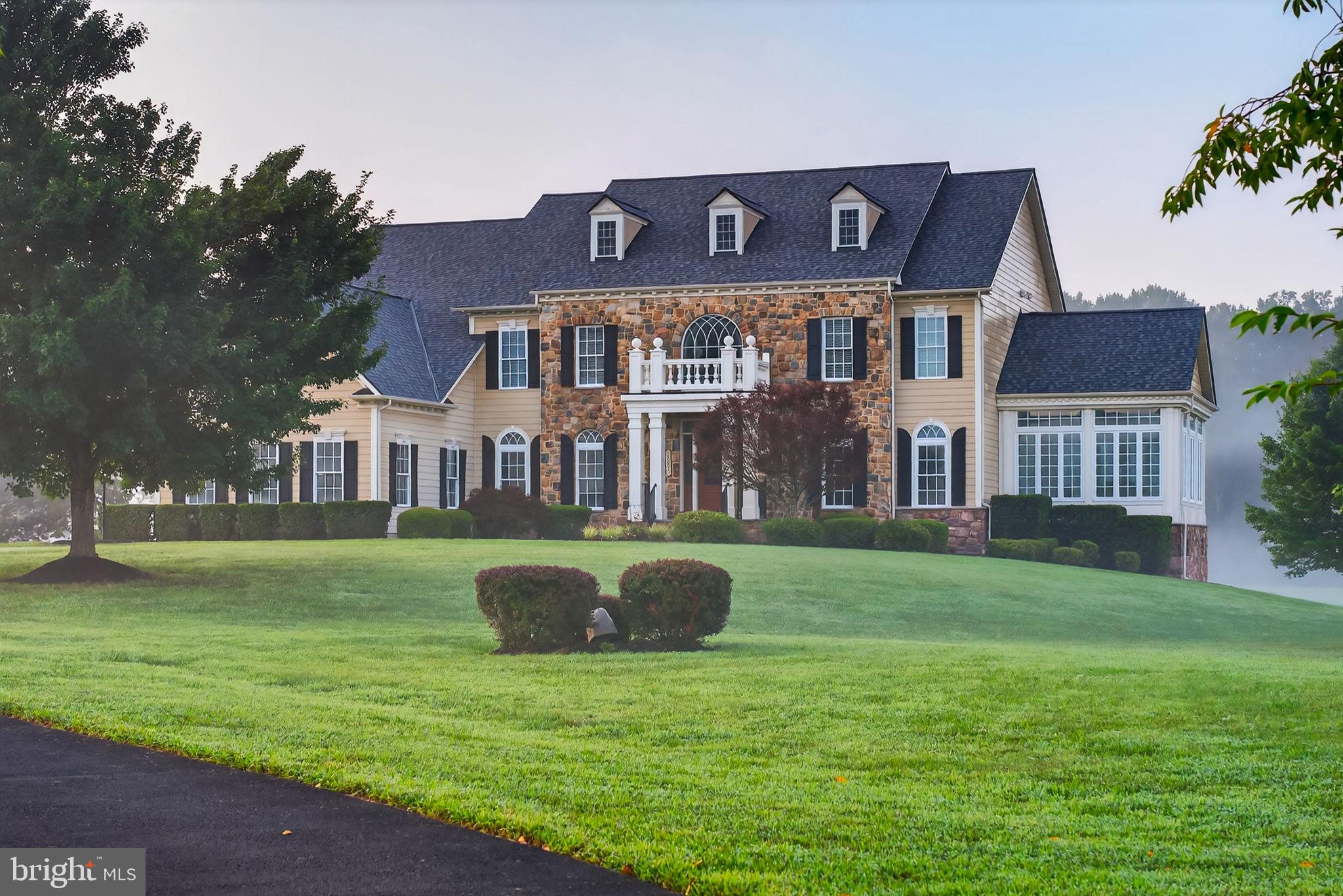 ALEXANDER LAKES - Residential