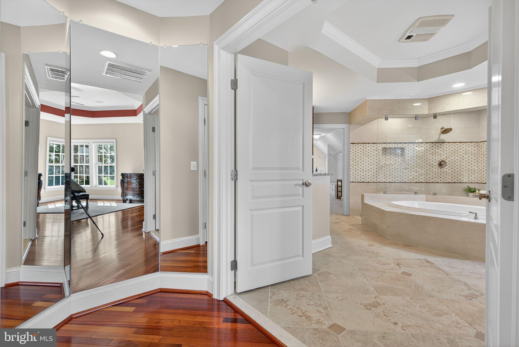 ALEXANDER LAKES - Residential