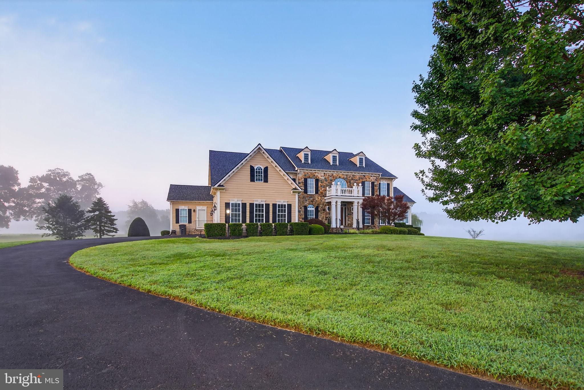 ALEXANDER LAKES - Residential