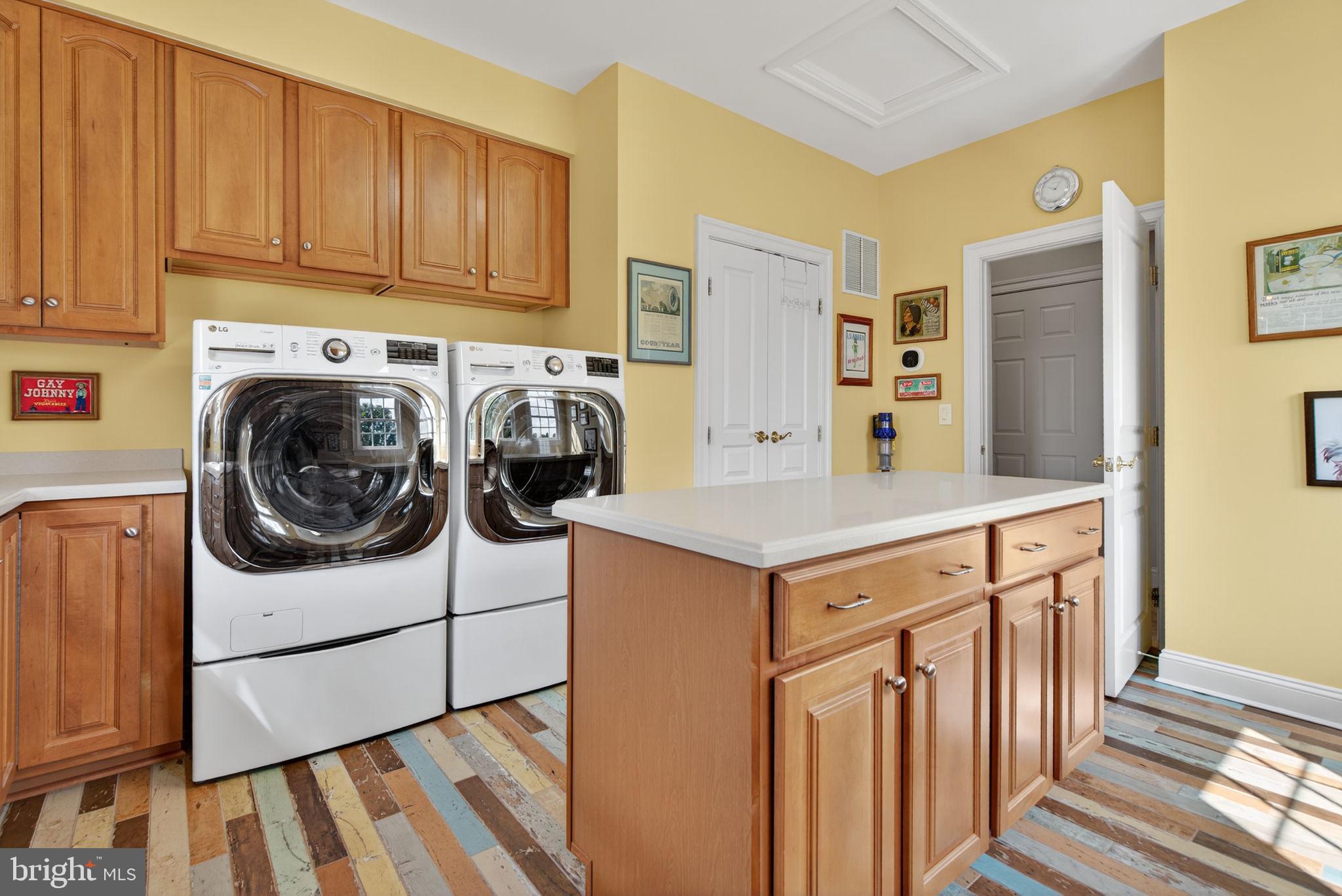 ALEXANDER LAKES - Residential