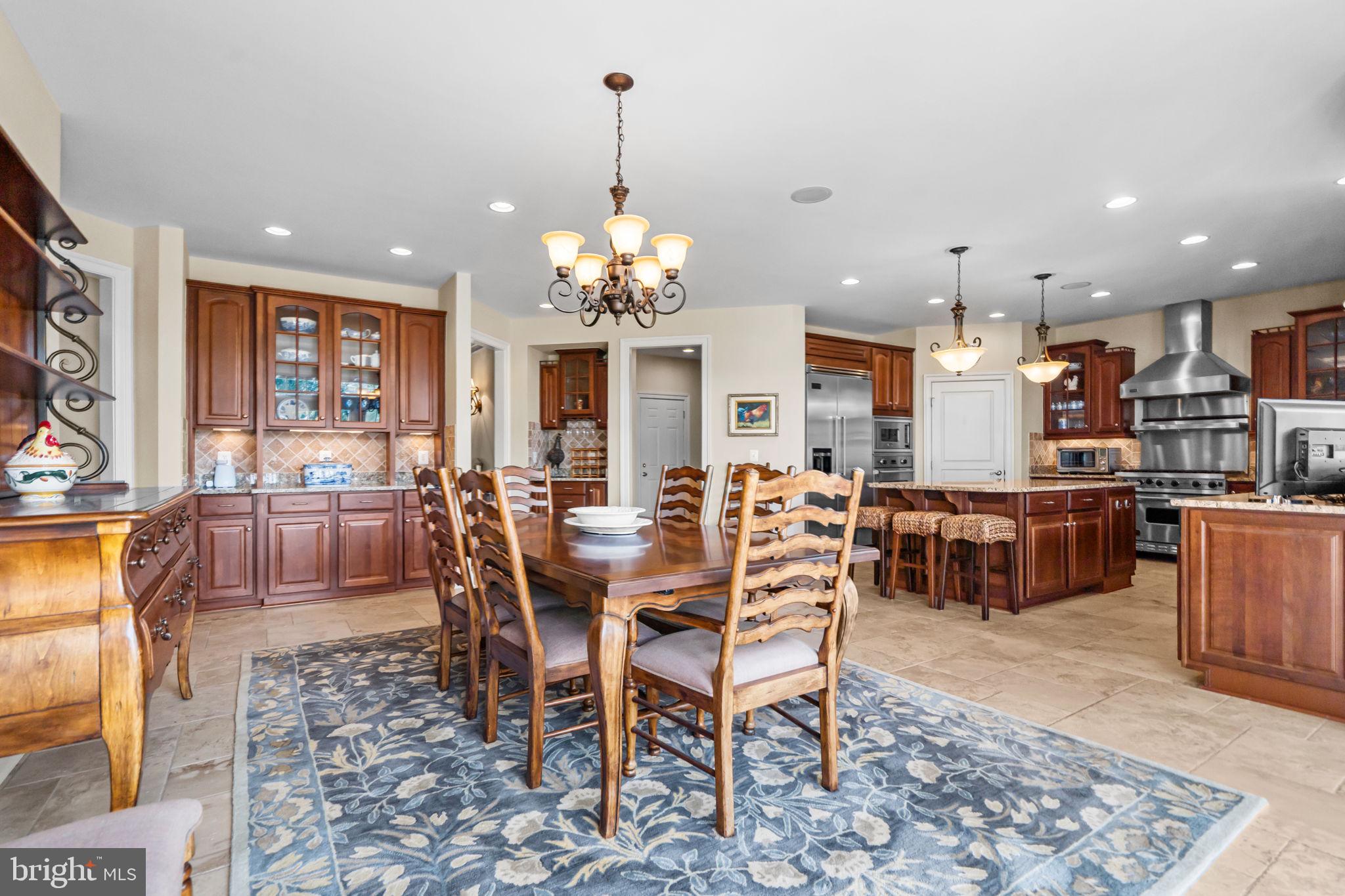 ALEXANDER LAKES - Residential