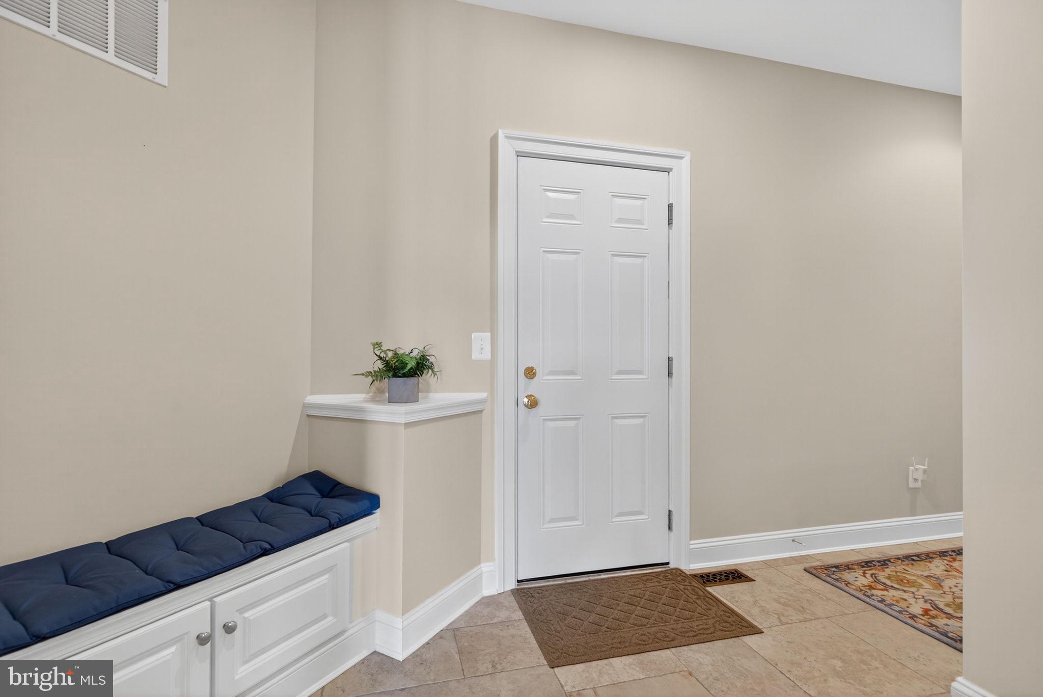 ALEXANDER LAKES - Residential