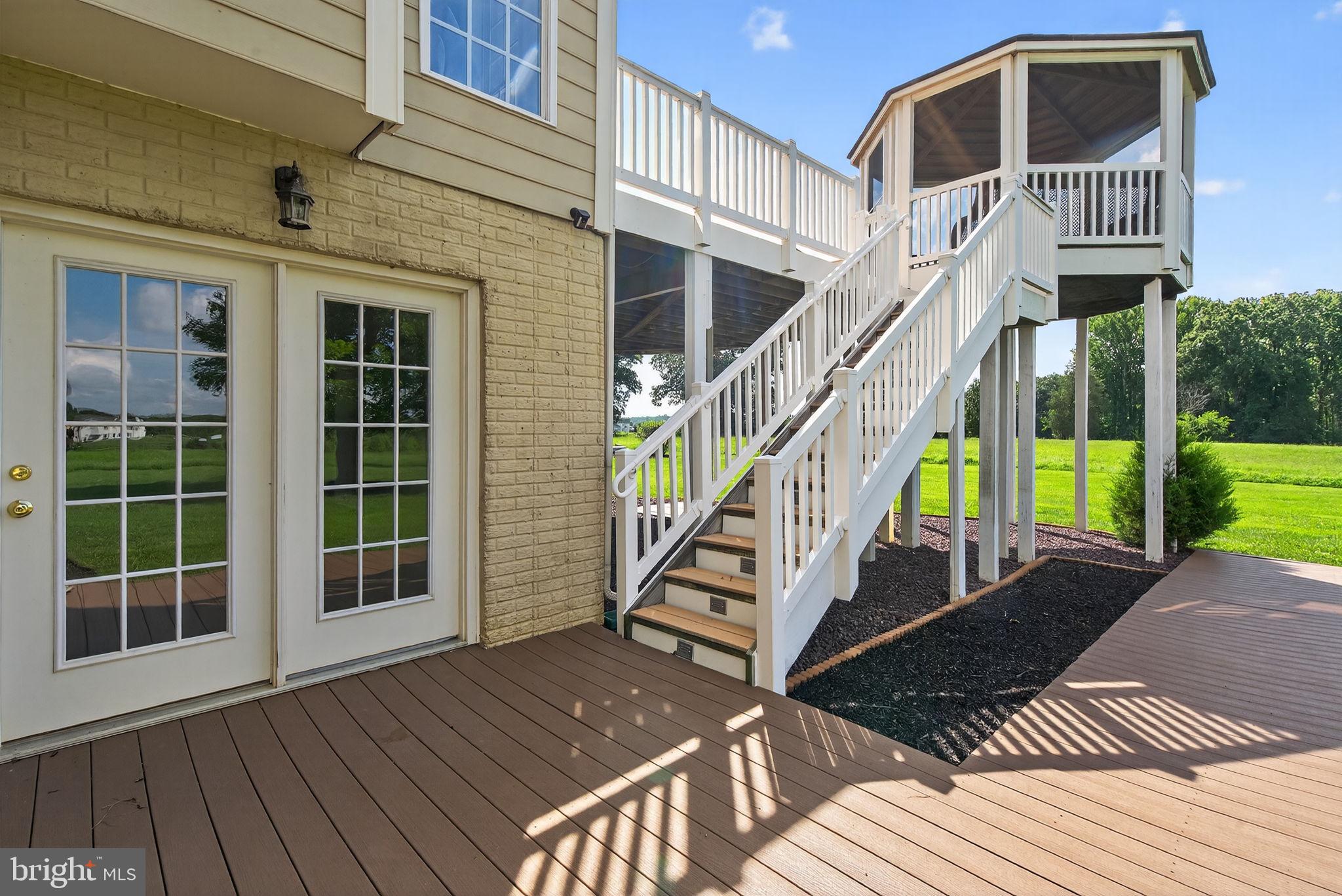 ALEXANDER LAKES - Residential