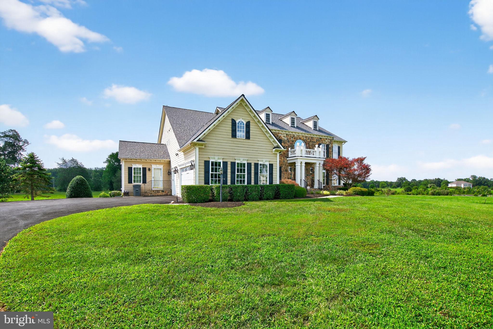 ALEXANDER LAKES - Residential