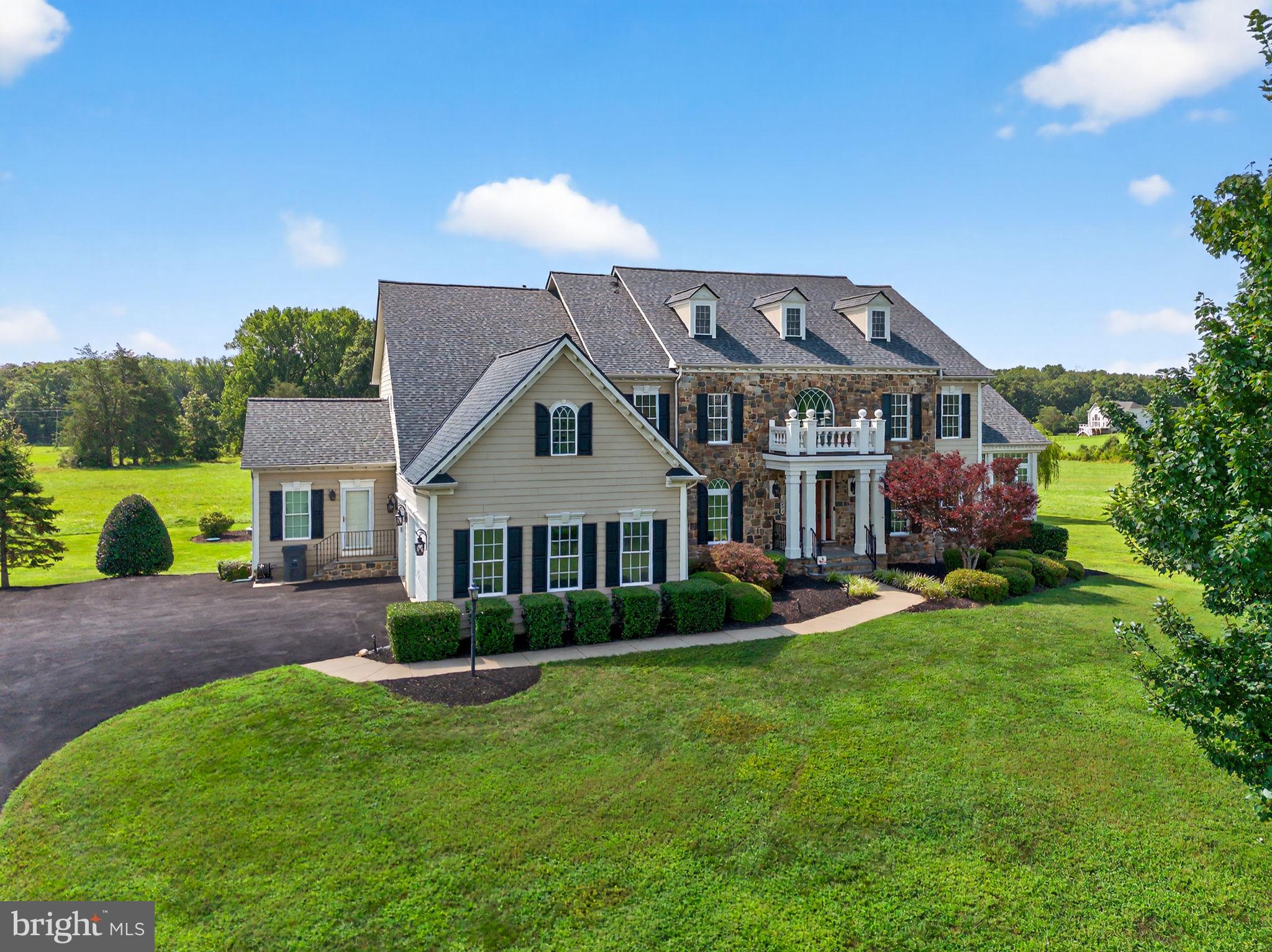 ALEXANDER LAKES - Residential