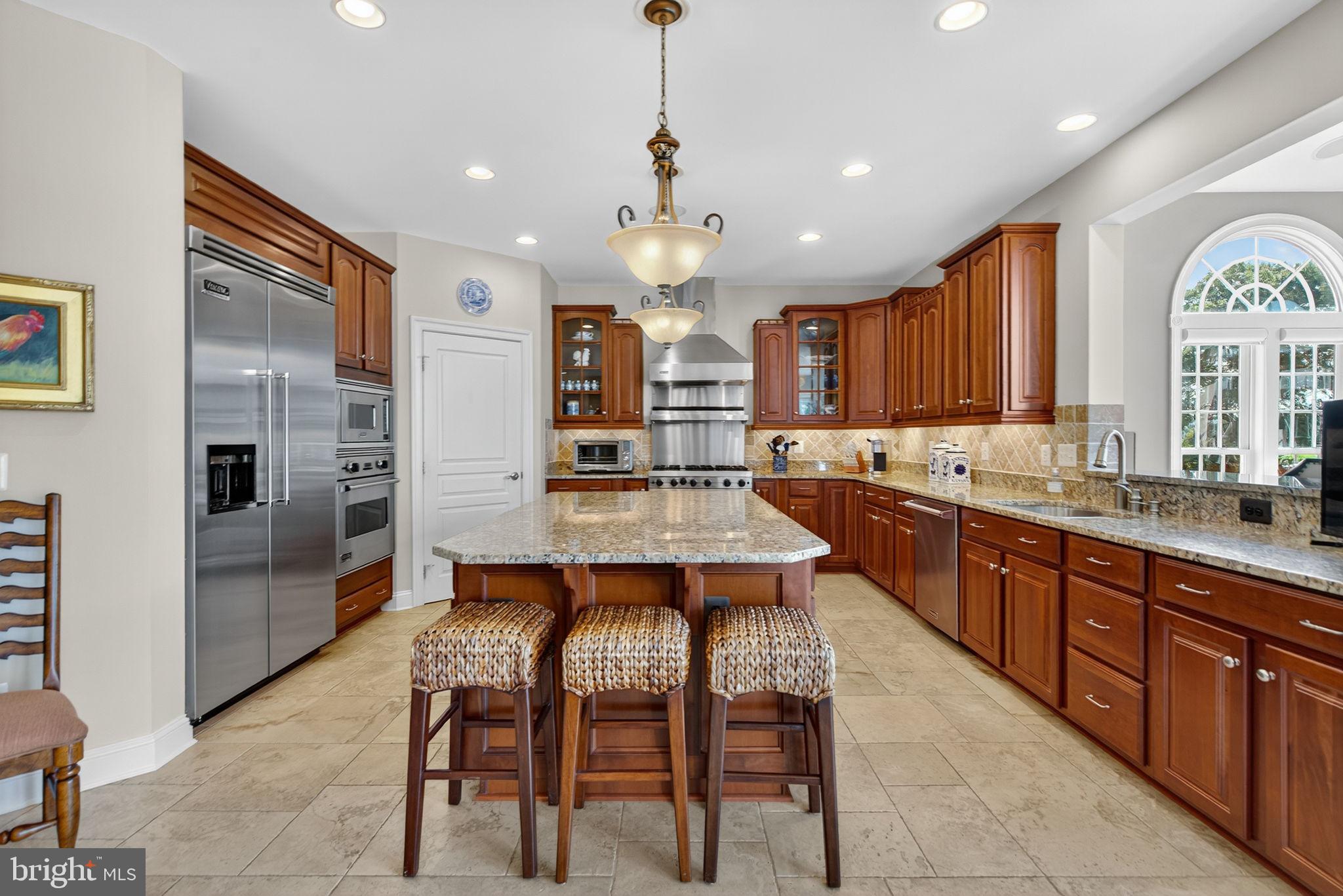 ALEXANDER LAKES - Residential